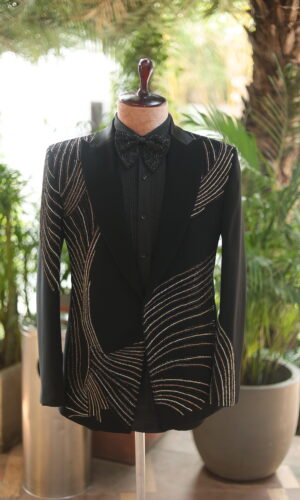 The Nero Crest Tuxedo Set